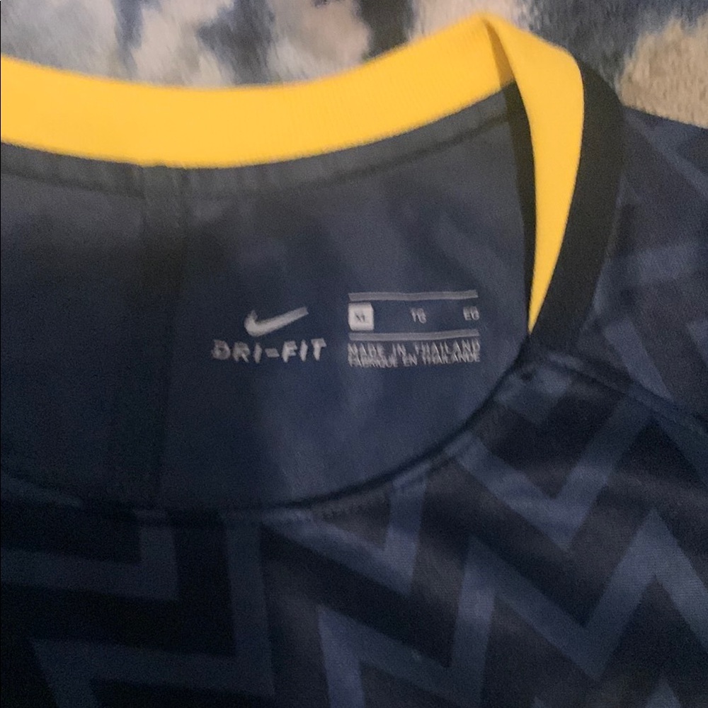 Nike Brazil Soccer Jersey - Picture 3 of 6
